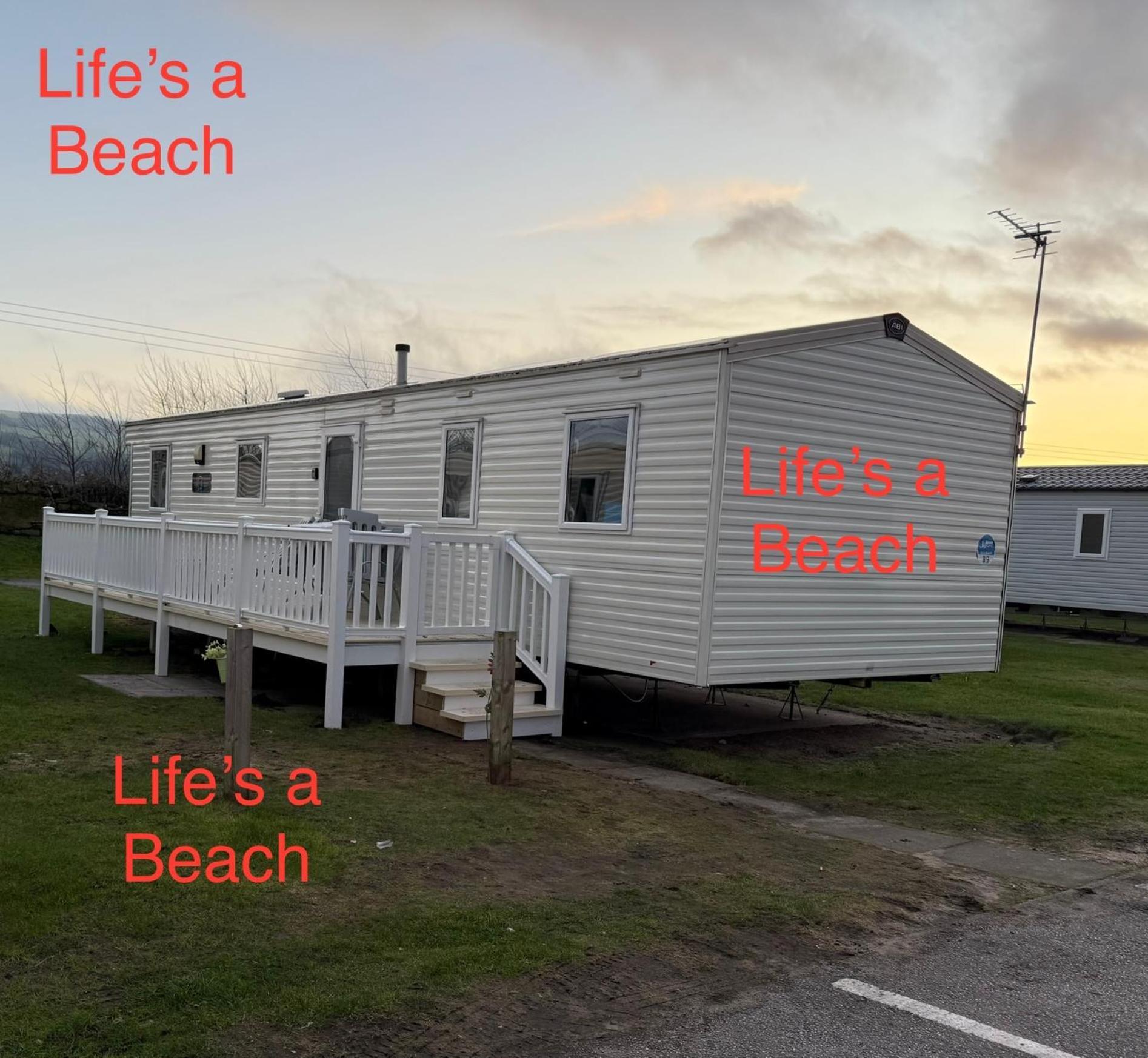 Lifes A Beach On Presthaven Sands Prestatyn Esterno foto